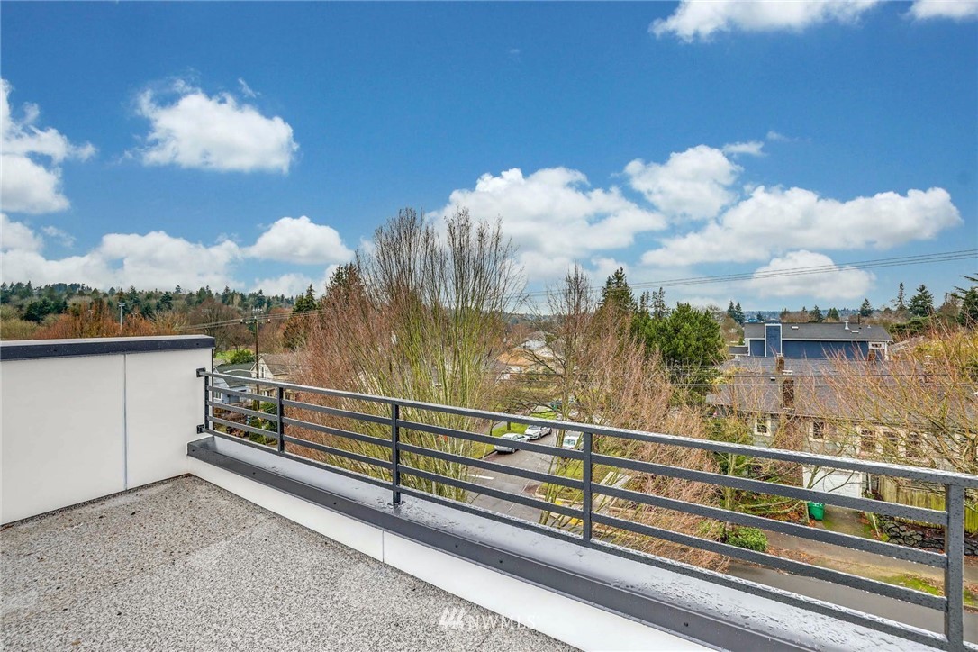 1619 North 50th Street Seattle, WA 98103 - Photo 33 of 37 a view of a terrace with sky view