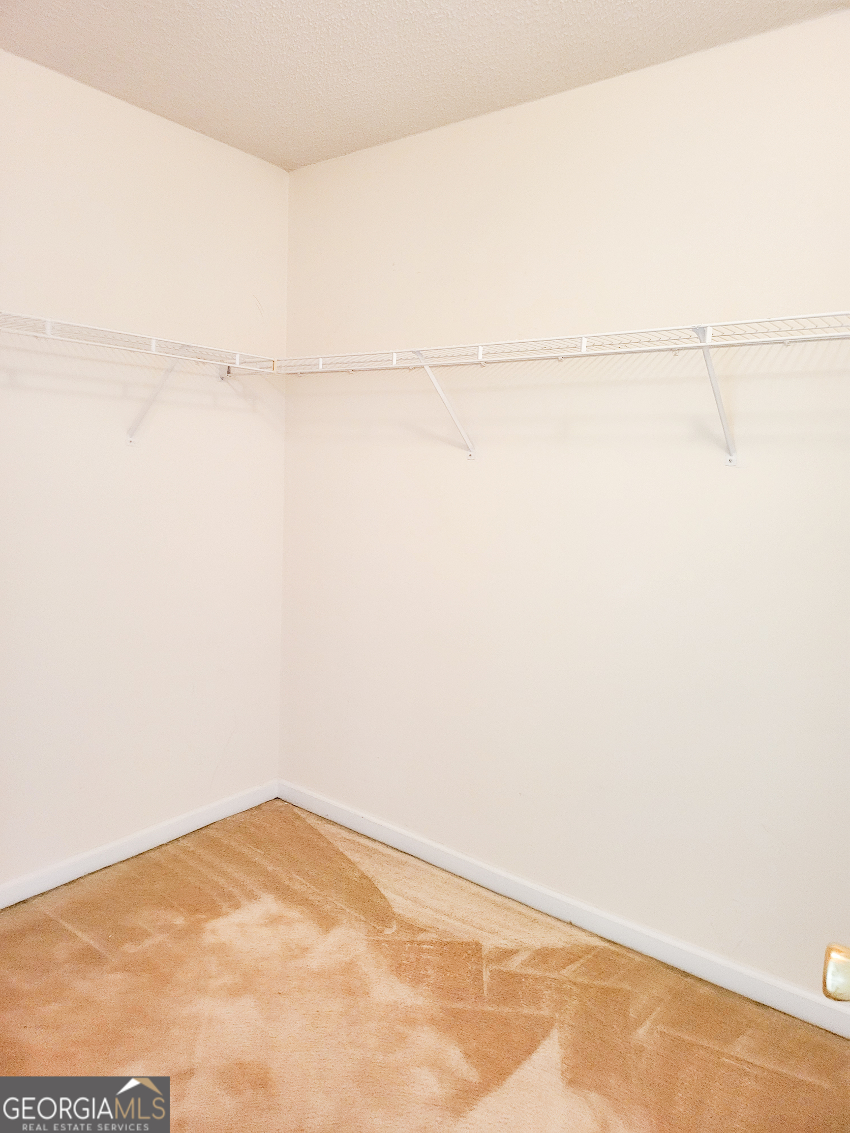 6232 Springwater Lane Lithonia, GA 30058 - Photo 12 of 32 a view of a room