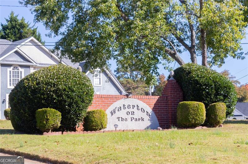 6232 Springwater Lane Lithonia, GA 30058 - Photo 32 of 32 a view of a back yard of the house