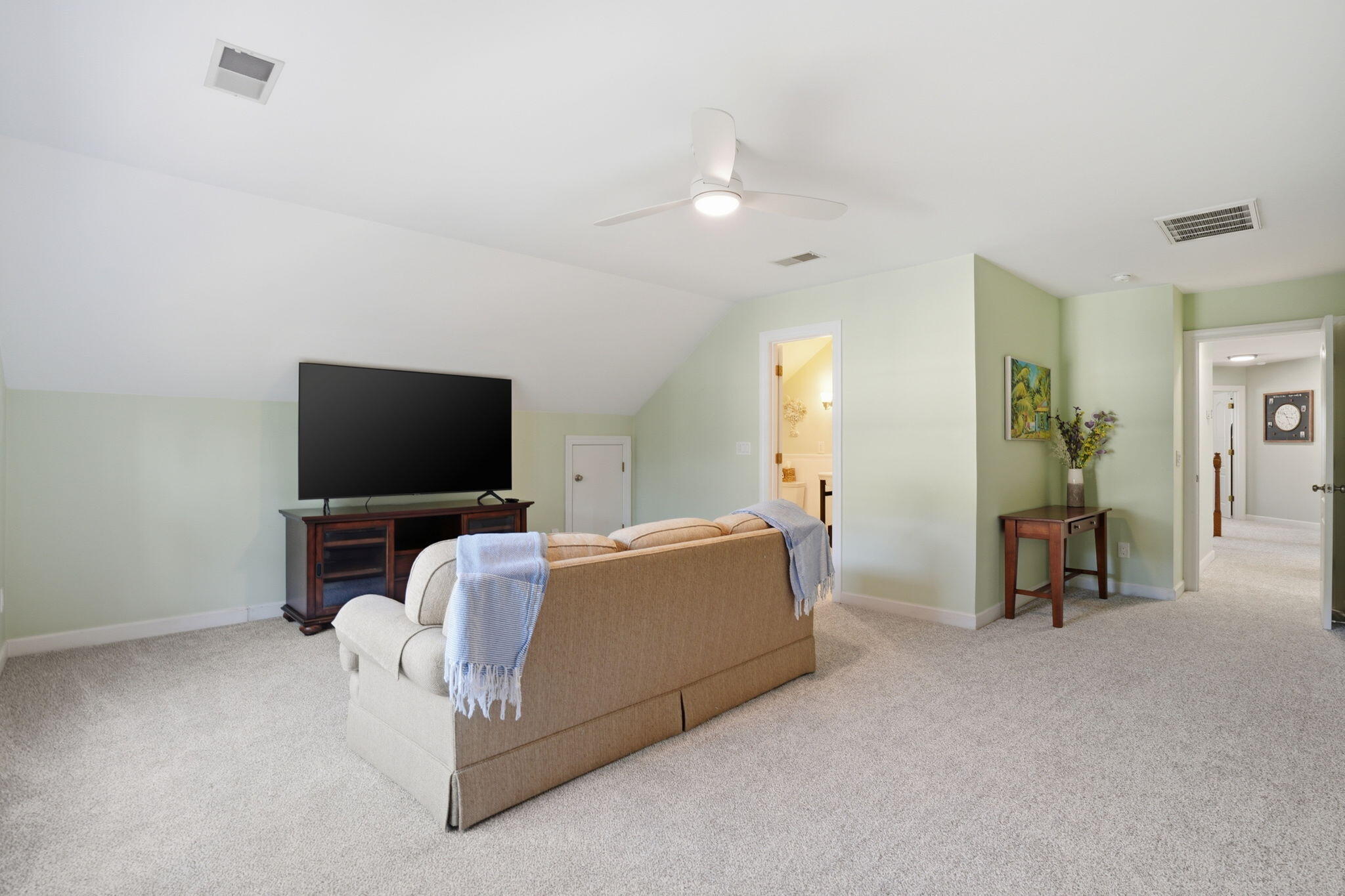 2705 Sarazen Drive Mount Pleasant, SC 29466 - Photo 31 of 47 38-web-or-mls-023_DSC02224