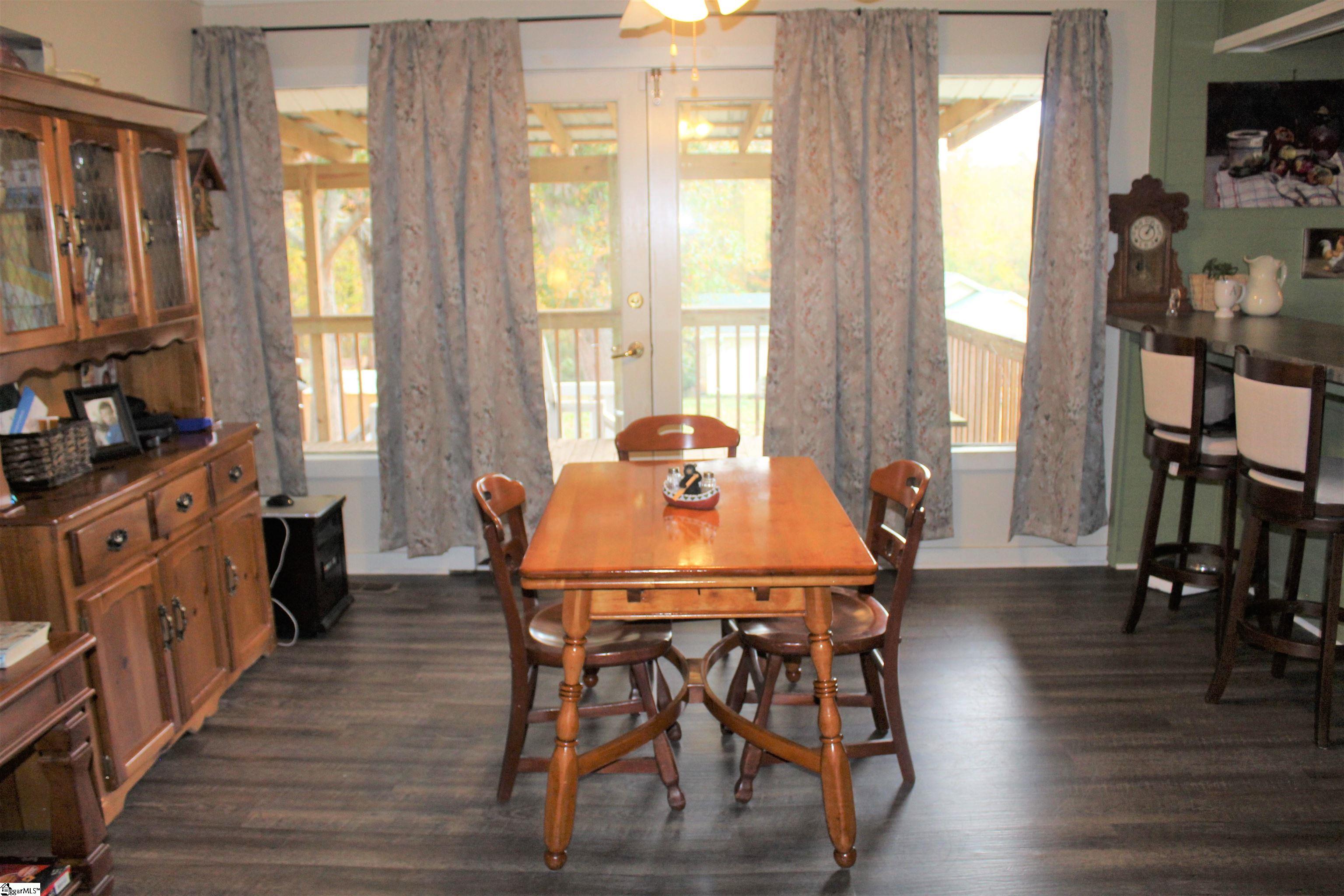 318 Smith Grove Road Easley, SC 29640 - Photo 8 of 18