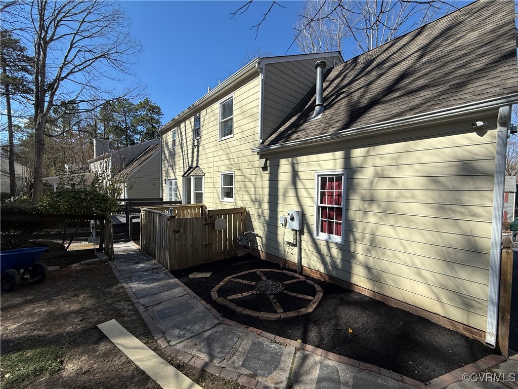 13911 Turtle Hill Road Midlothian, VA 23112 - Photo 24 of 26 a view of a porch with furniture