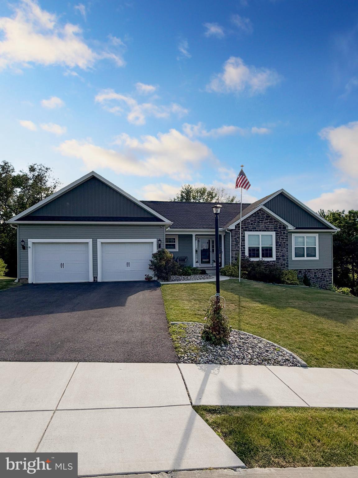 43 Huntmaster Drive Hanover, PA 17331 - Photo 1 of 5