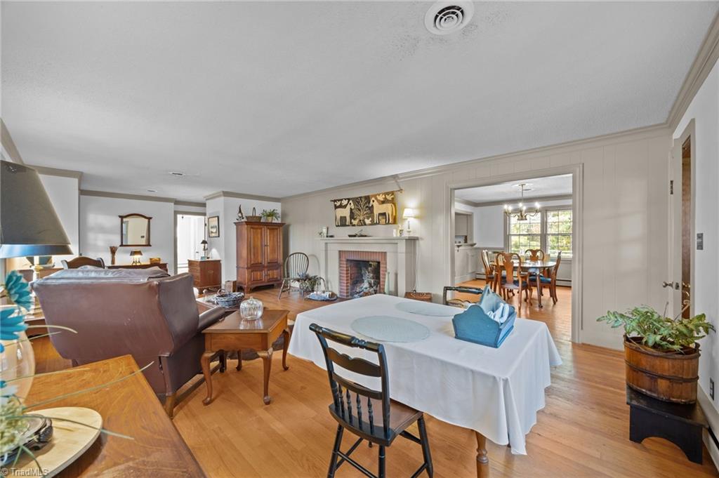 502 West Hunter Street Madison, NC 27025 - Photo 11 of 41