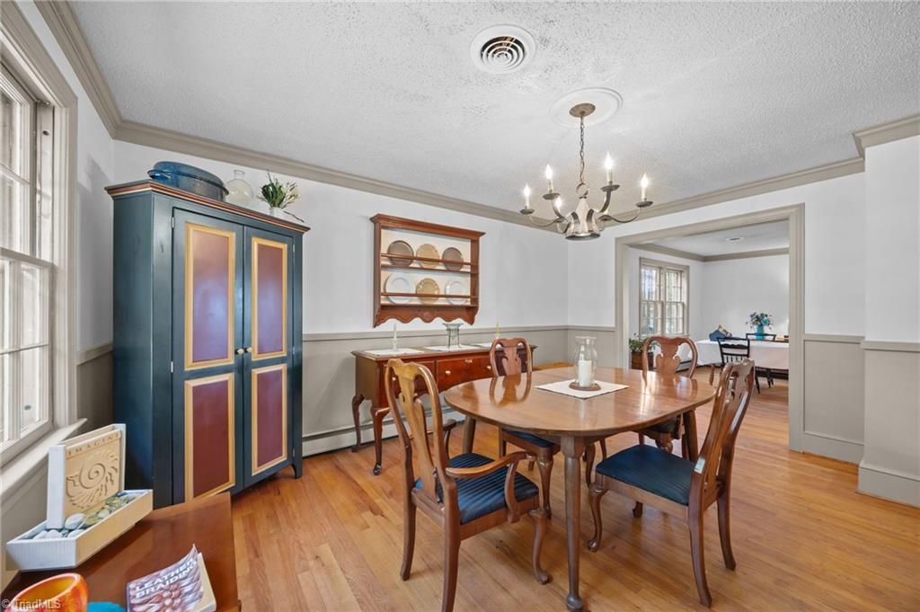 502 West Hunter Street Madison, NC 27025 - Photo 16 of 41 Dining Room