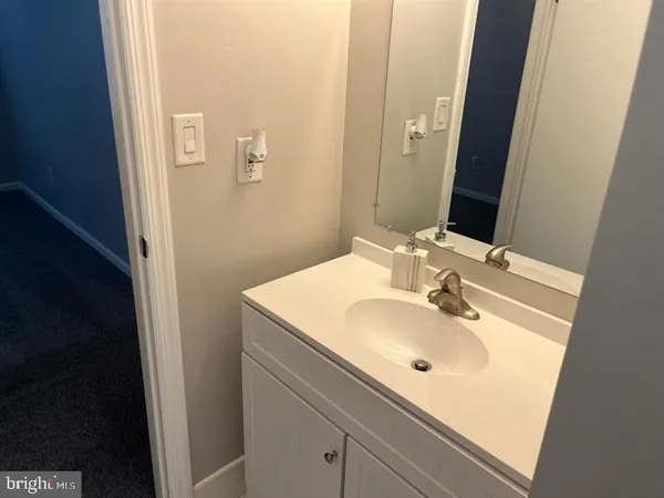 $2,200 | 11 Kent Place, Sewell, NJ 08080