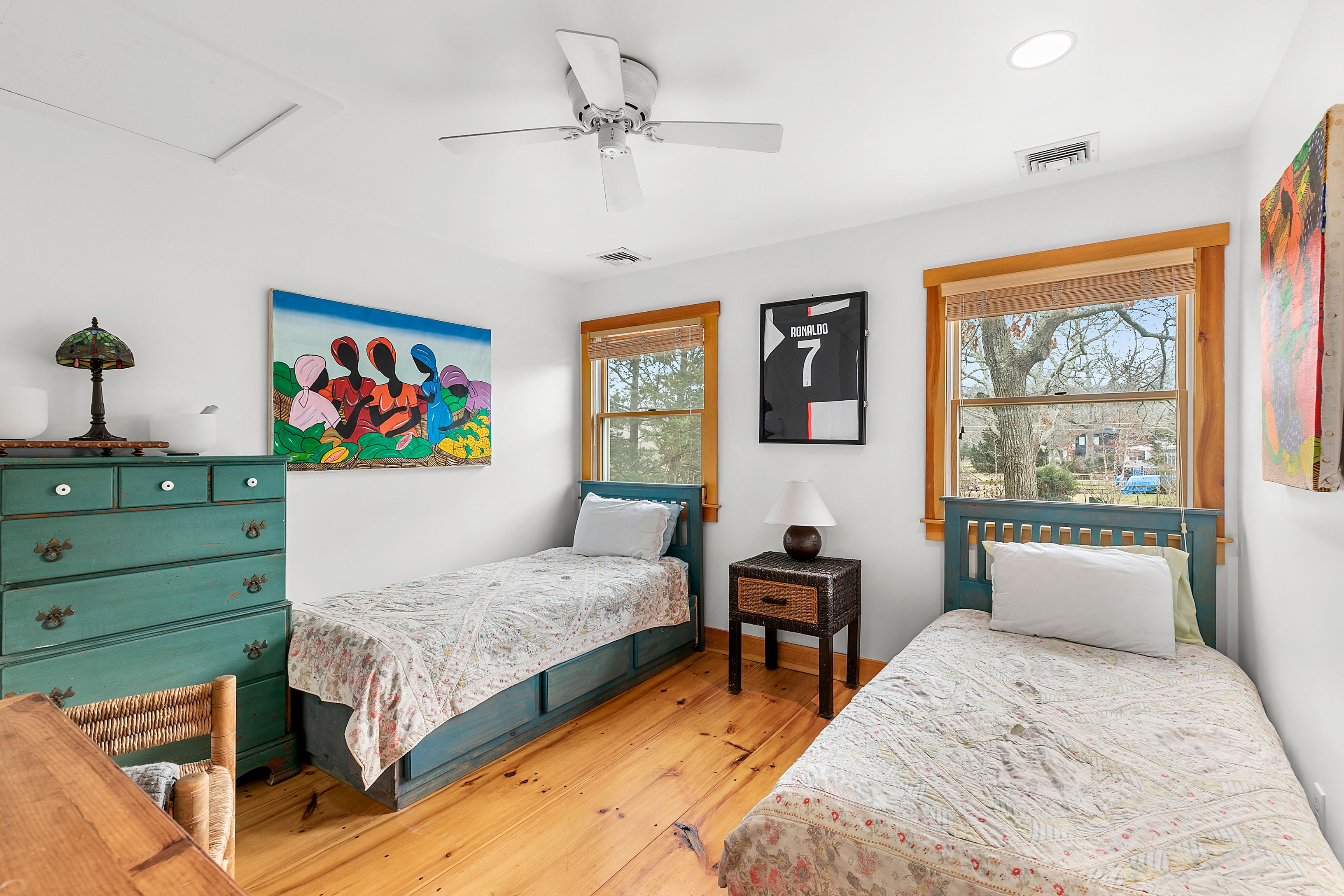 52 Noyack Harbor Road Sag Harbor, NY 11963 - Photo 9 of 16