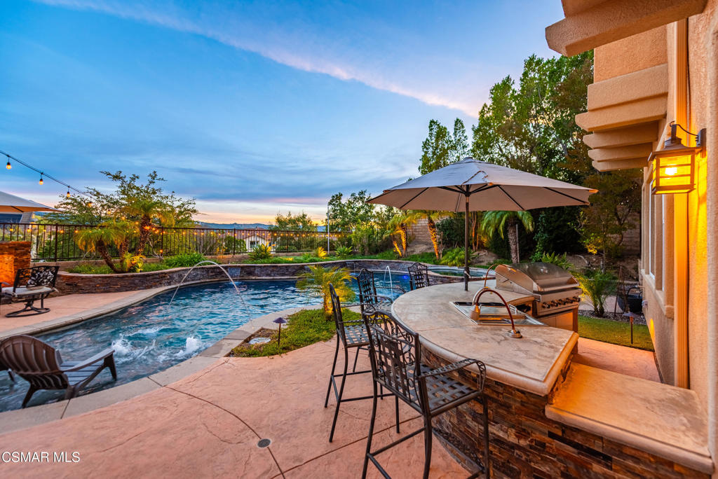 5068 Shady Trail Street Simi Valley, CA 93063 - Photo 12 of 76