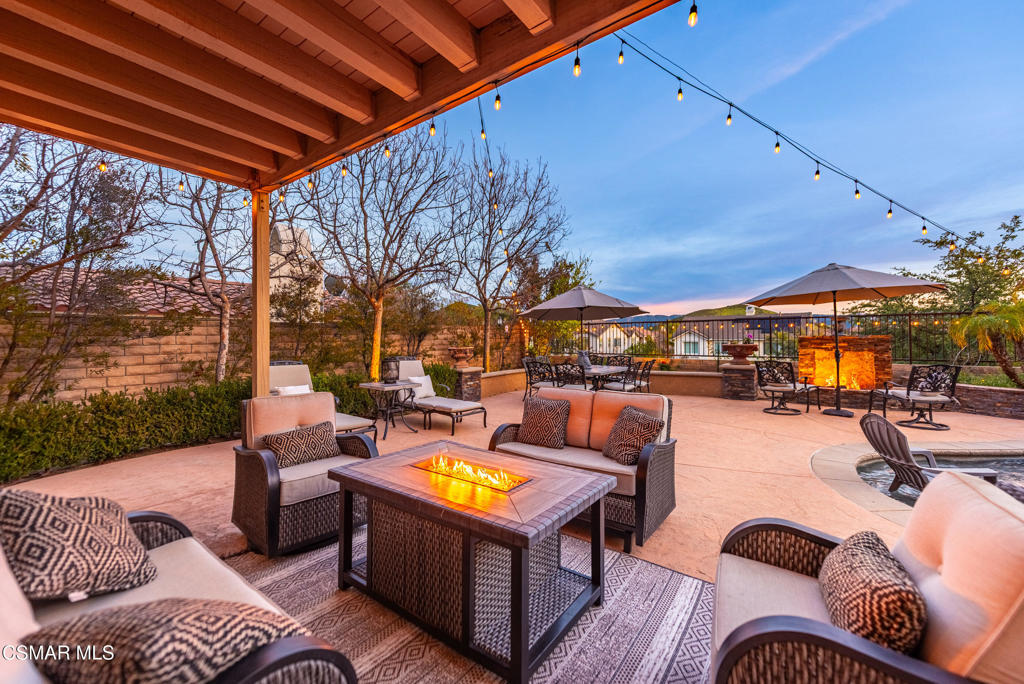 5068 Shady Trail Street Simi Valley, CA 93063 - Photo 13 of 76