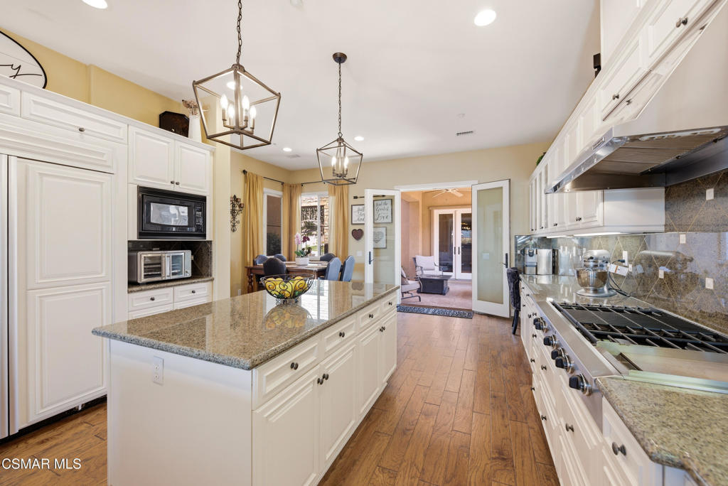 5068 Shady Trail Street Simi Valley, CA 93063 - Photo 45 of 76