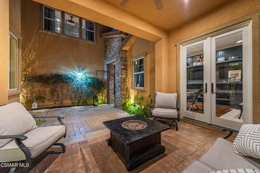 5068 Shady Trail Street Simi Valley, CA 93063 - Photo 7 of 76