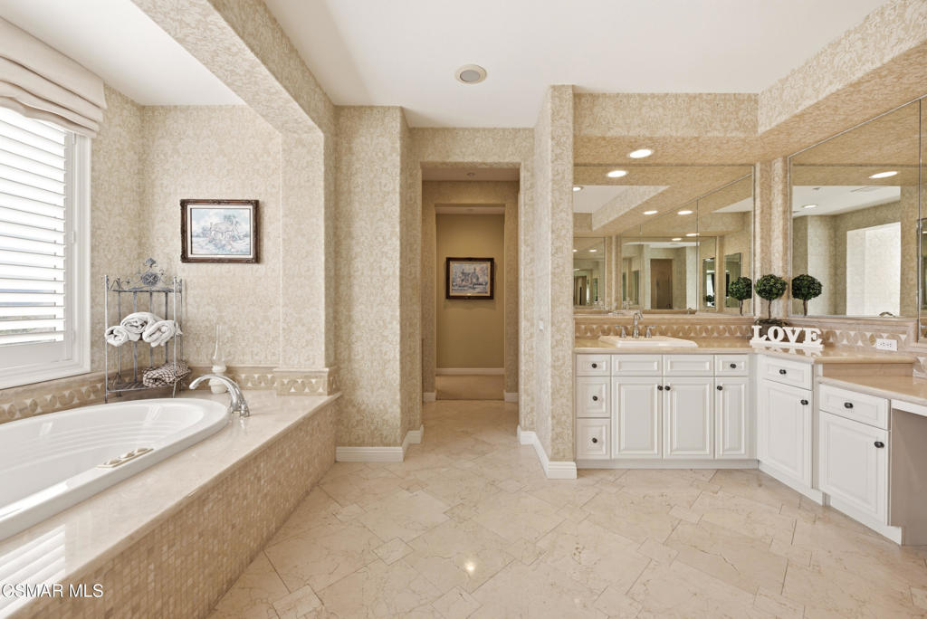 5068 Shady Trail Street Simi Valley, CA 93063 - Photo 71 of 76