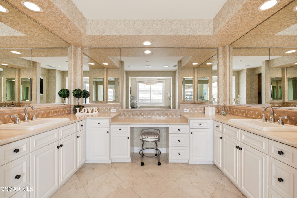 5068 Shady Trail Street Simi Valley, CA 93063 - Photo 73 of 76