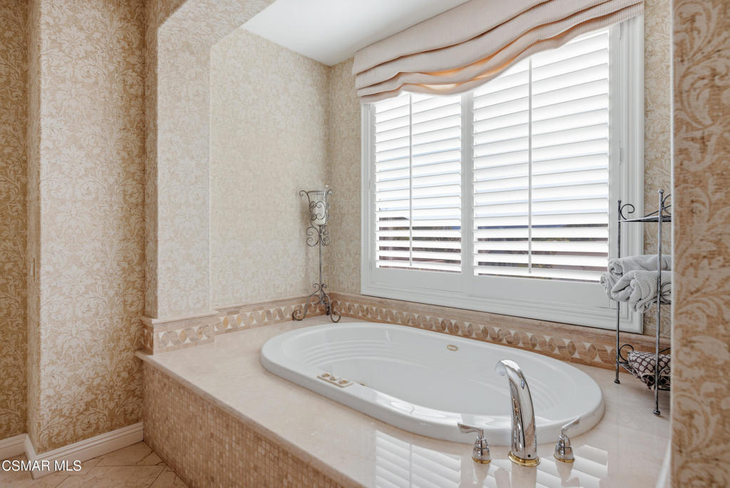 5068 Shady Trail Street Simi Valley, CA 93063 - Photo 74 of 76