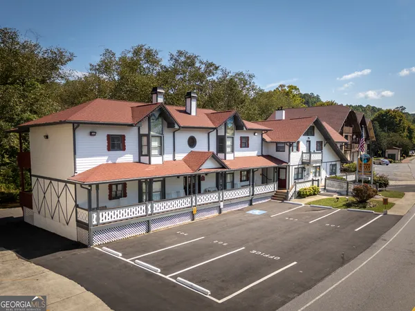 $379,000 | 892 Edelweiss Strasse, Unit 501, Helen, GA 30545
