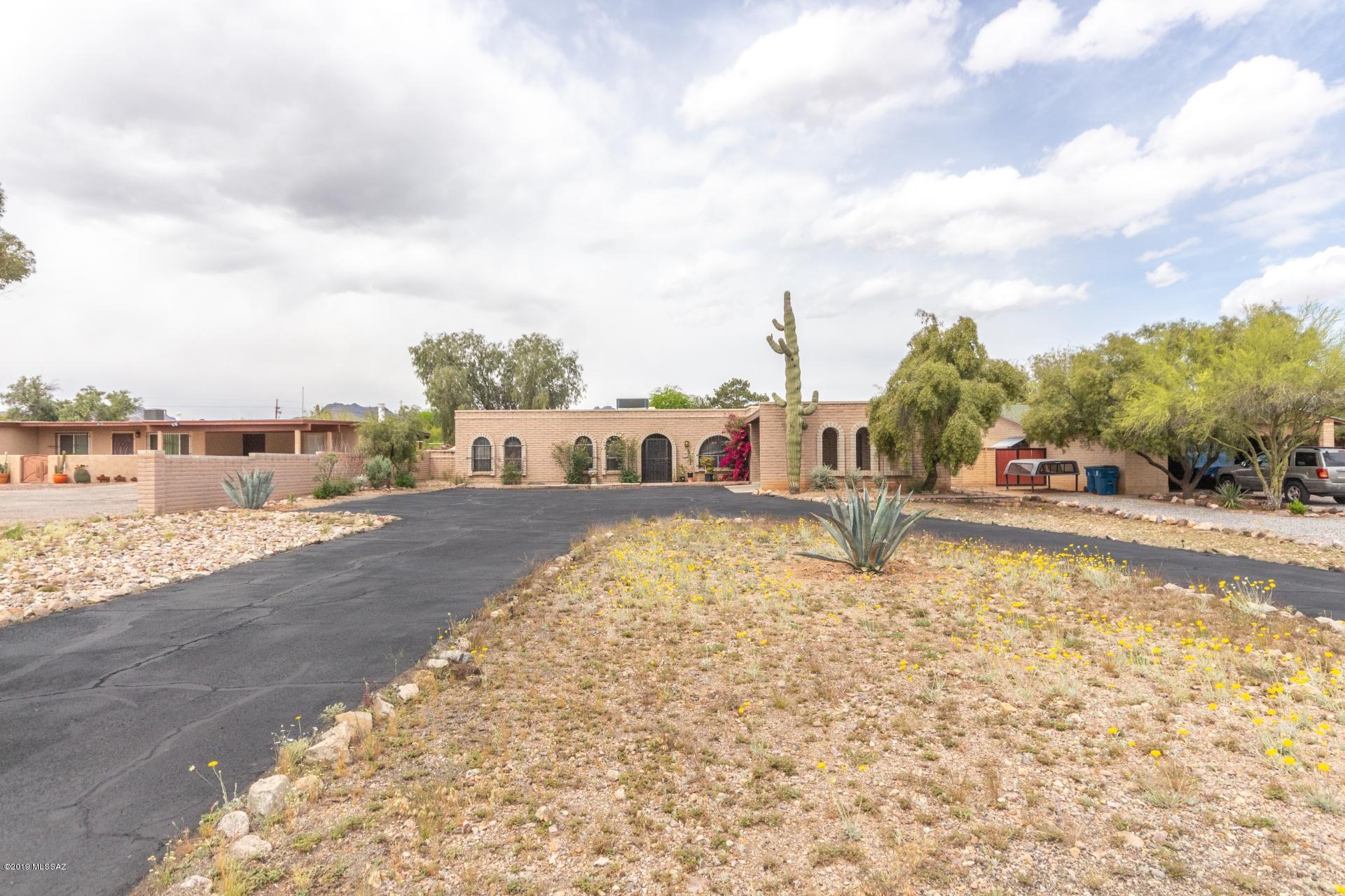 2541 North Shannon Road Tucson, AZ 85745 - Photo 1 of 36 Gallery Image 1