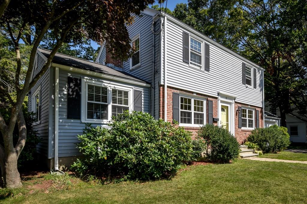 6 Robinhood Road Natick, MA 01760 - Photo 2 of 16 Gallery Image 2