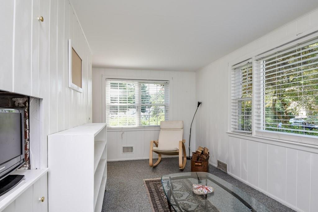 6 Robinhood Road Natick, MA 01760 - Photo 9 of 16 Gallery Image 9