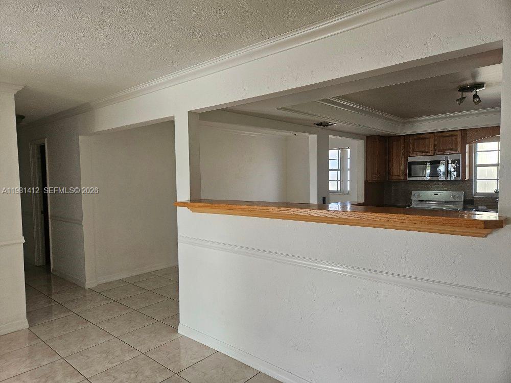 2885 Cambridge Road Lake Worth, FL 33462 - Photo 3 of 14
