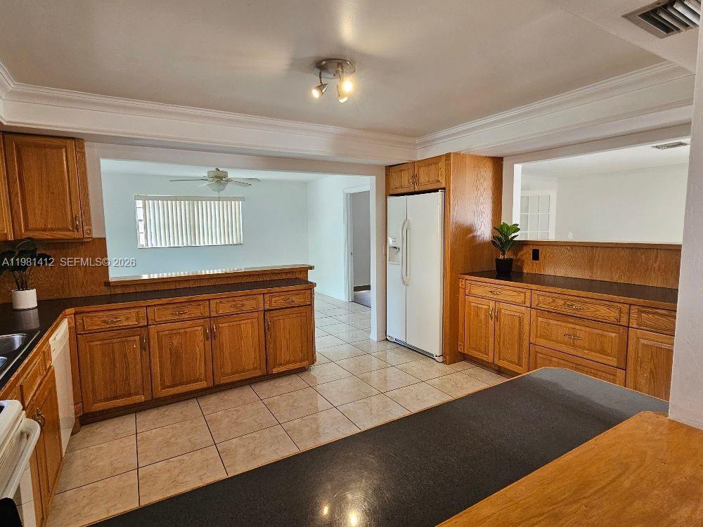 2885 Cambridge Road Lake Worth, FL 33462 - Photo 5 of 14