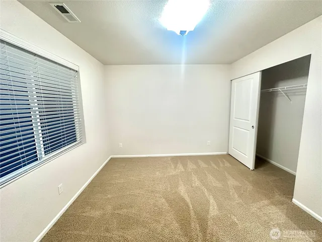 $3,200 | 32315 47th Avenue South, Auburn, WA 98001