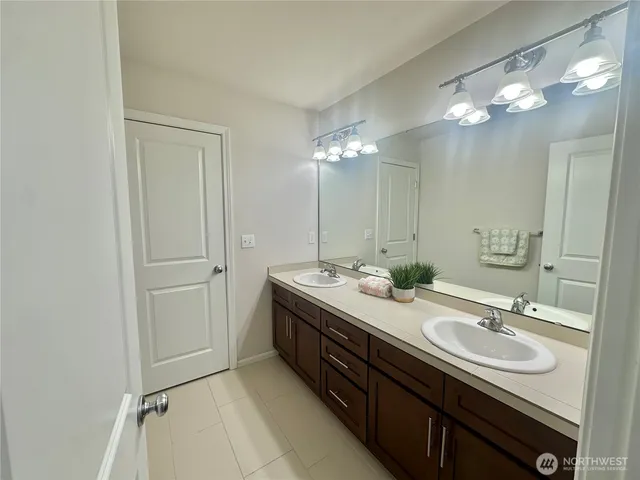 $3,200 | 32315 47th Avenue South, Auburn, WA 98001