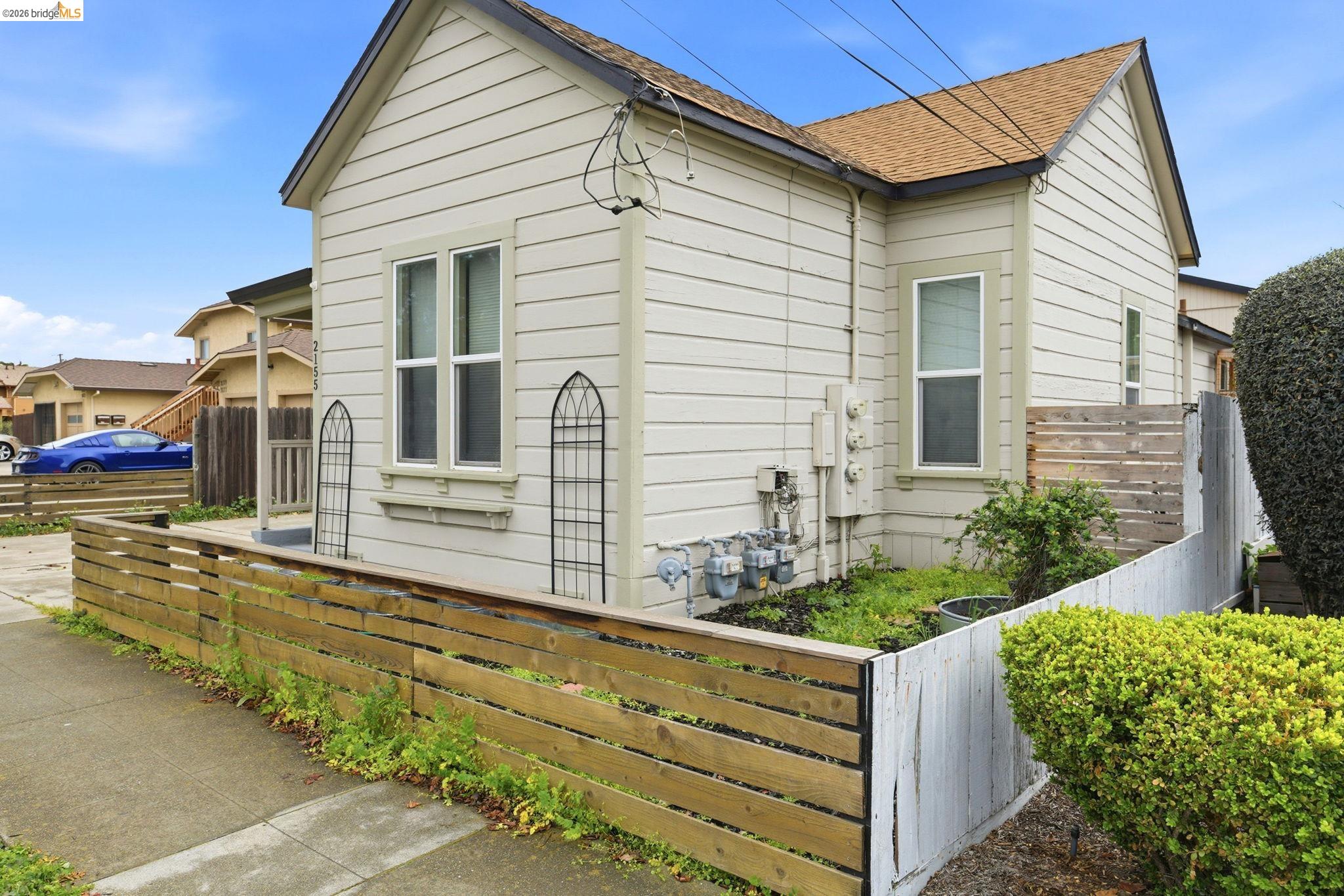 2155 Chestnut Street Livermore, CA 94551 - Photo 2 of 44 Bungalow featuring a fenced front yard and roof with shingles