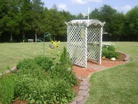 195 Bonbrook Road Wirtz, VA 24184 - Photo 27 of 29 25 Flwr Bed