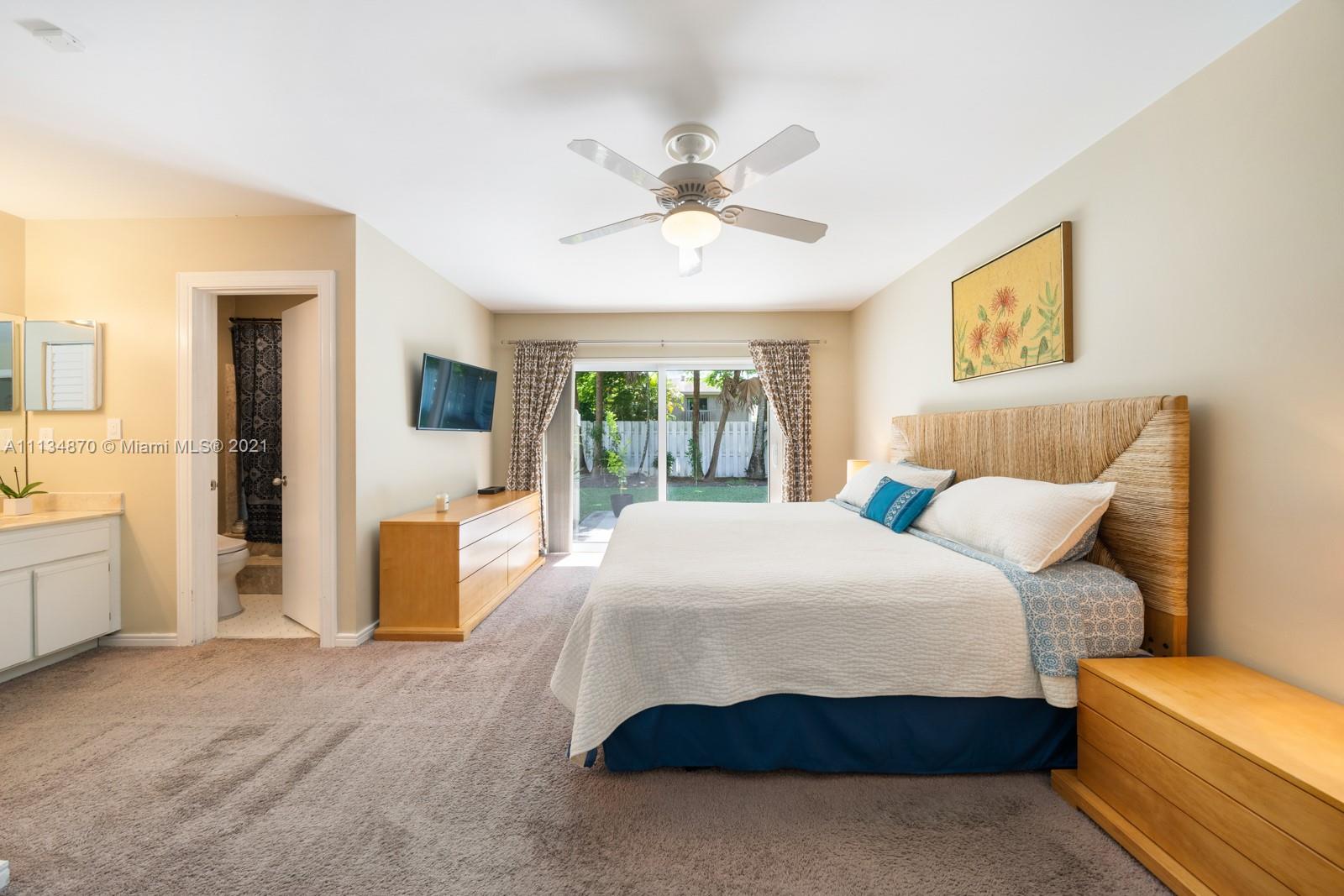 11121 Southwest 110th Road Miami, FL 33176 - Photo 27 of 41 Gallery Image 27