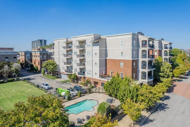 $285,000 | 665 Tennessee Street, Unit 301, Memphis, TN 38103