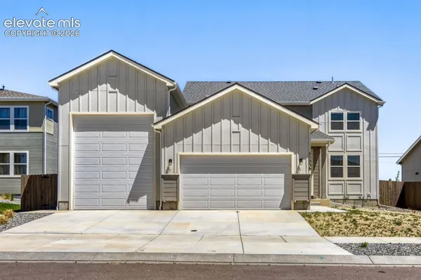 $656,447 | 22036 Cattlemen Run, Calhan, CO 80808
