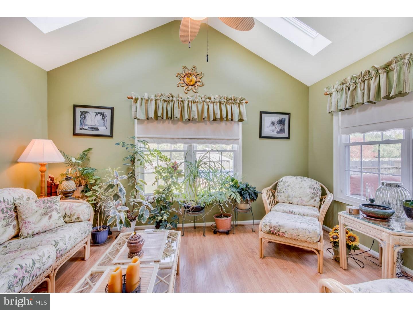 48 Wendee Way Sewell, NJ 08080 - Photo 11 of 25 Sun Room