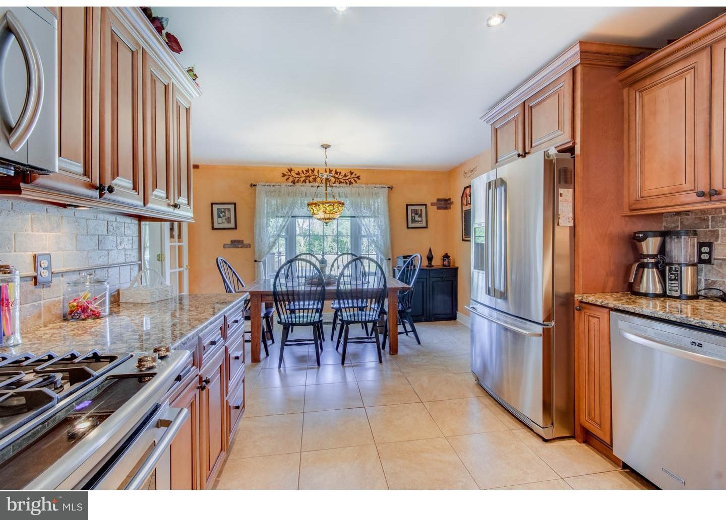 48 Wendee Way Sewell, NJ 08080 - Photo 7 of 25 Kitchen