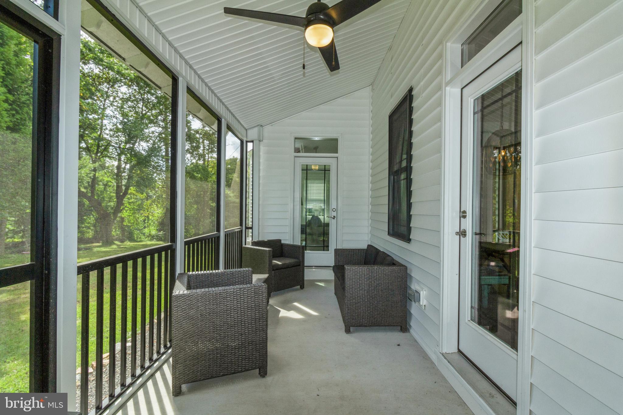 6499 Limestone Road Hockessin, DE 19707 - Photo 10 of 28 Screen Porch