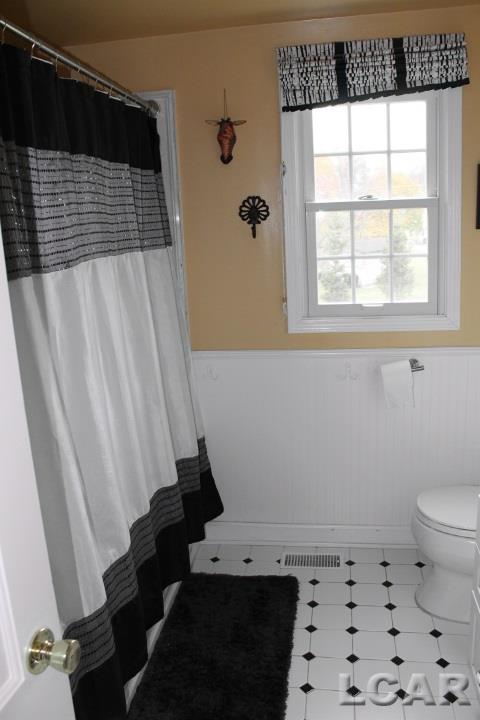 1185 Auborne Road Adrian, MI 49221 - Photo 24 of 34 FULL BATH 2