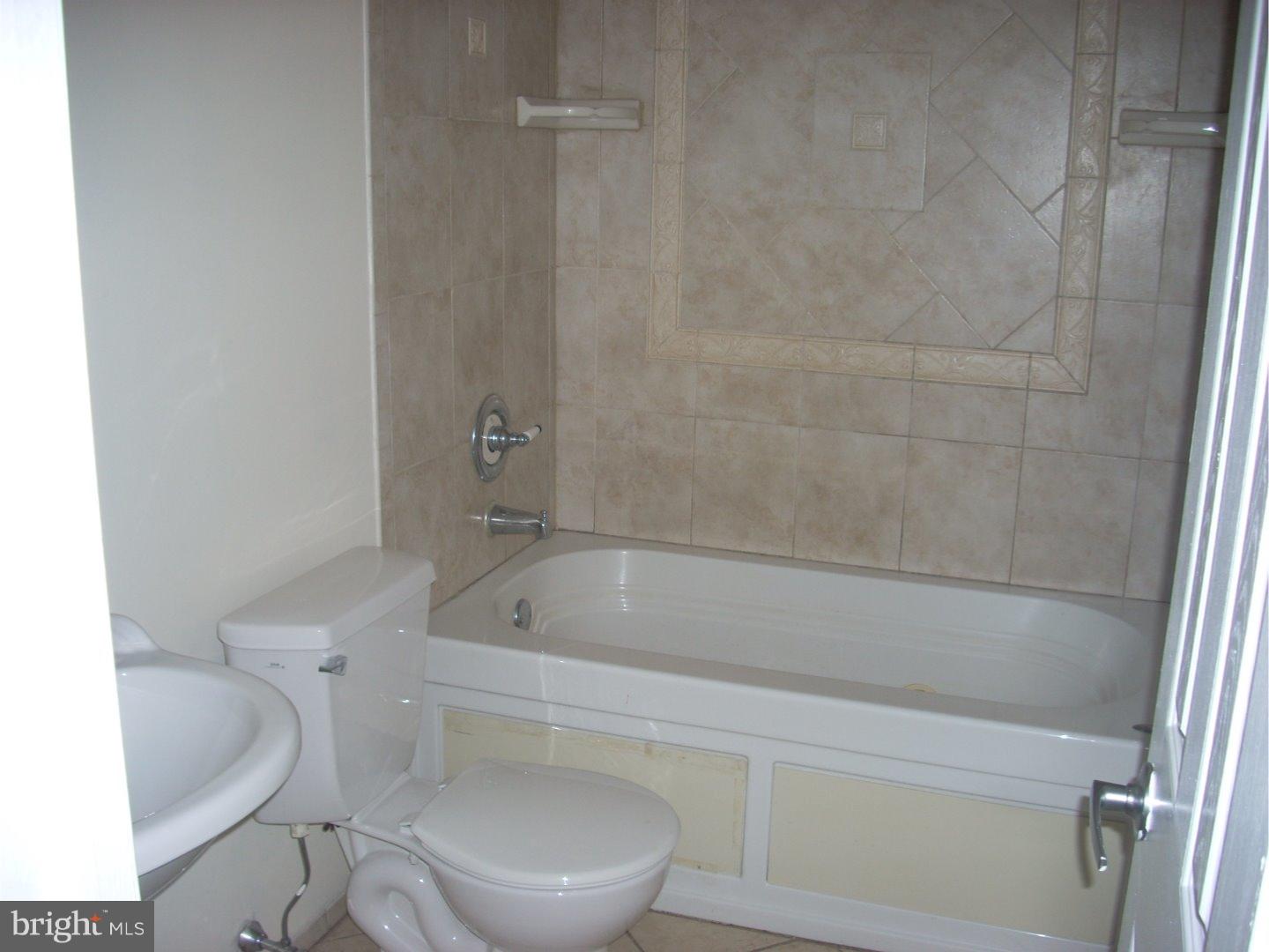 453 Probasco Road East Windsor, NJ 08520 - Photo 12 of 18