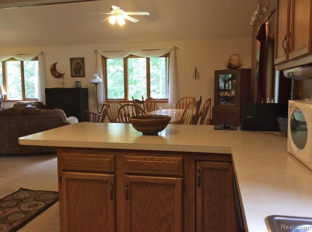 20530 Clark Road Belleville, MI 48111 - Photo 8 of 34