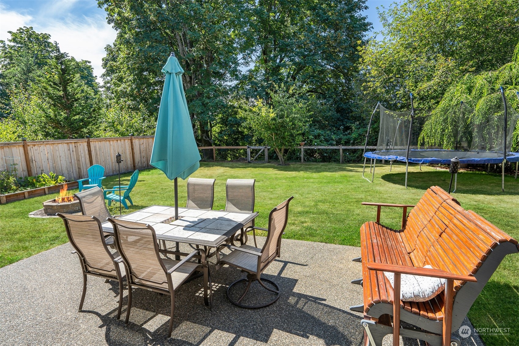 1765 53rd Loop Southeast Olympia, WA 98501 - Photo 33 of 34 a view of an chairs and table in the patio