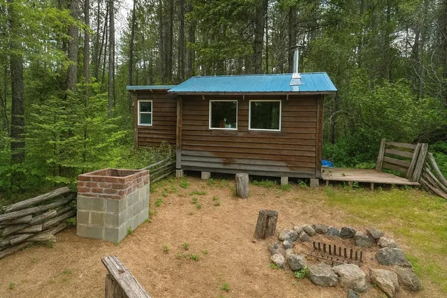 $169,900 | 43-xx Lumberg Road, Springdale, WA 99173