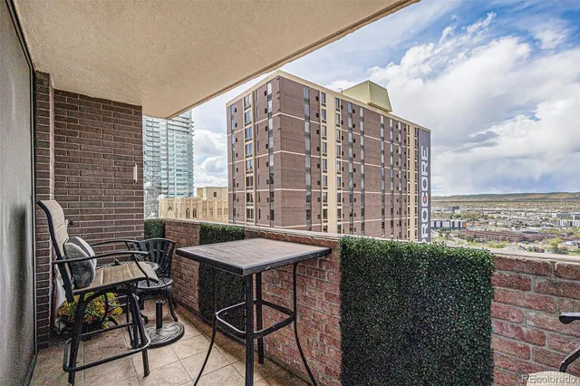 $1,000 | 1020 15th Street, Unit 27B, Denver, CO 80202