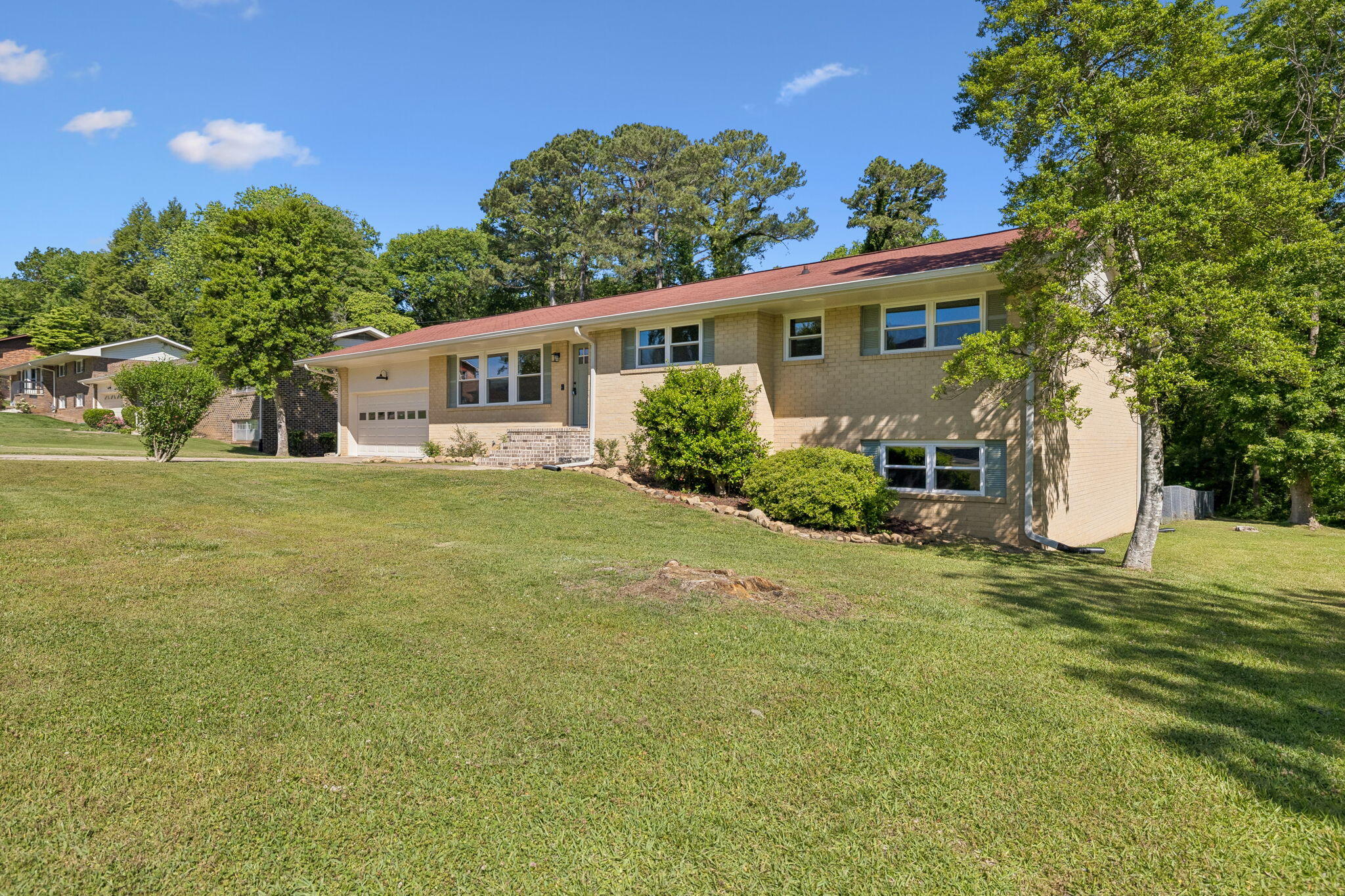 3927 Yorktown Road Chattanooga, TN 37416 - Photo 1 of 70 3-3927 Yorktown Rd Chattanooga - 003