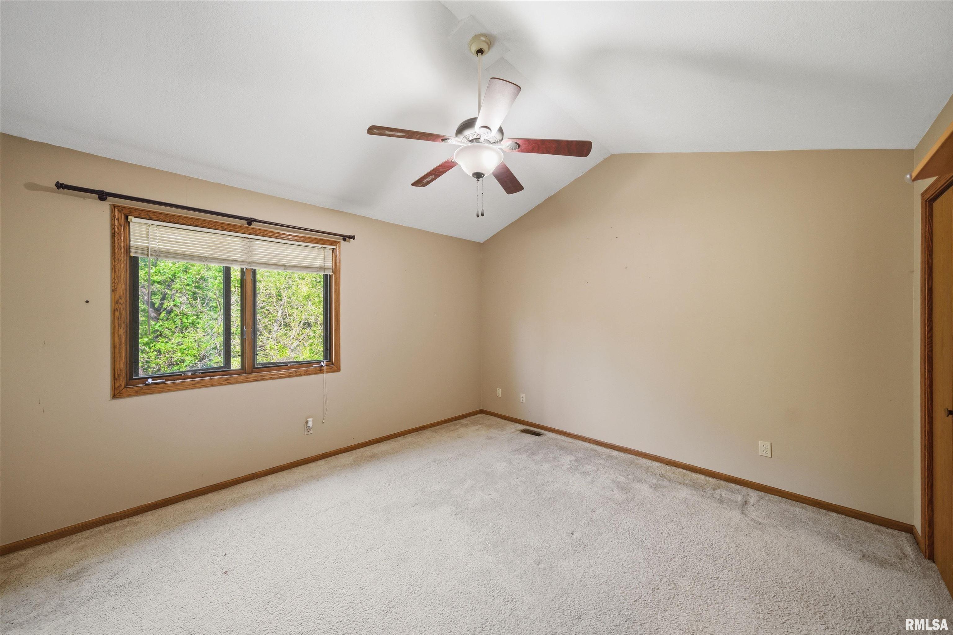 6022 West Ridgecrest Circle Peoria, IL 61615 - Photo 16 of 48 Gallery Image 16