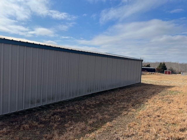 2340 Turkey Town Road Hilham, TN 38568 - Photo 14 of 19 a backyard of a house
