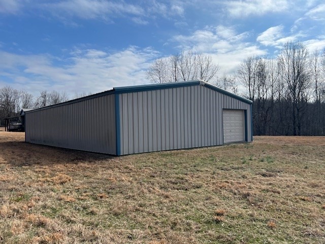 2340 Turkey Town Road Hilham, TN 38568 - Photo 3 of 19 a backyard of a house