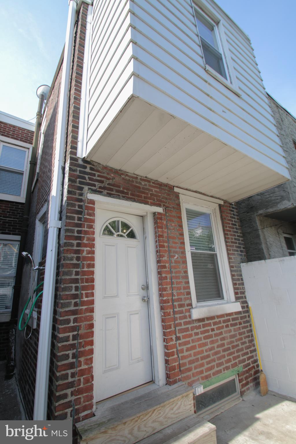 405 Tree Street Philadelphia, PA 19148 - Photo 12 of 28 Backyard Door
