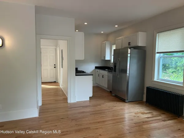 $1,800 | 194 Canal Street, Unit 1, Kingston, NY 12401