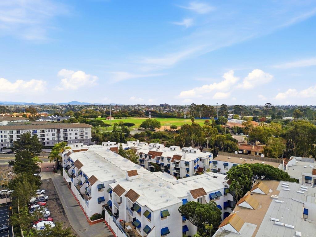 8310 Regents Road, Unit 1E San Diego, CA 92122 - Photo 27 of 31