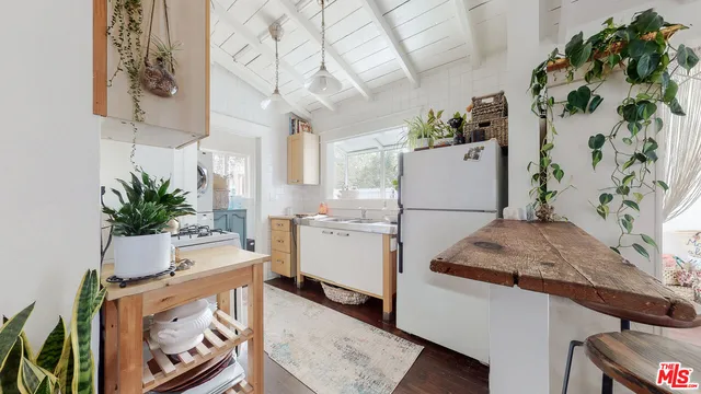 $4,000 | 402 North Venice Boulevard, Unit C, Venice, CA 90291