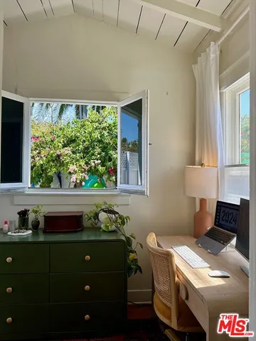 $4,000 | 402 North Venice Boulevard, Unit C, Venice, CA 90291