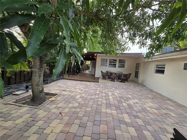 $1,450 | 5712 Hollywood Boulevard, Unit 3, Hollywood, FL 33021